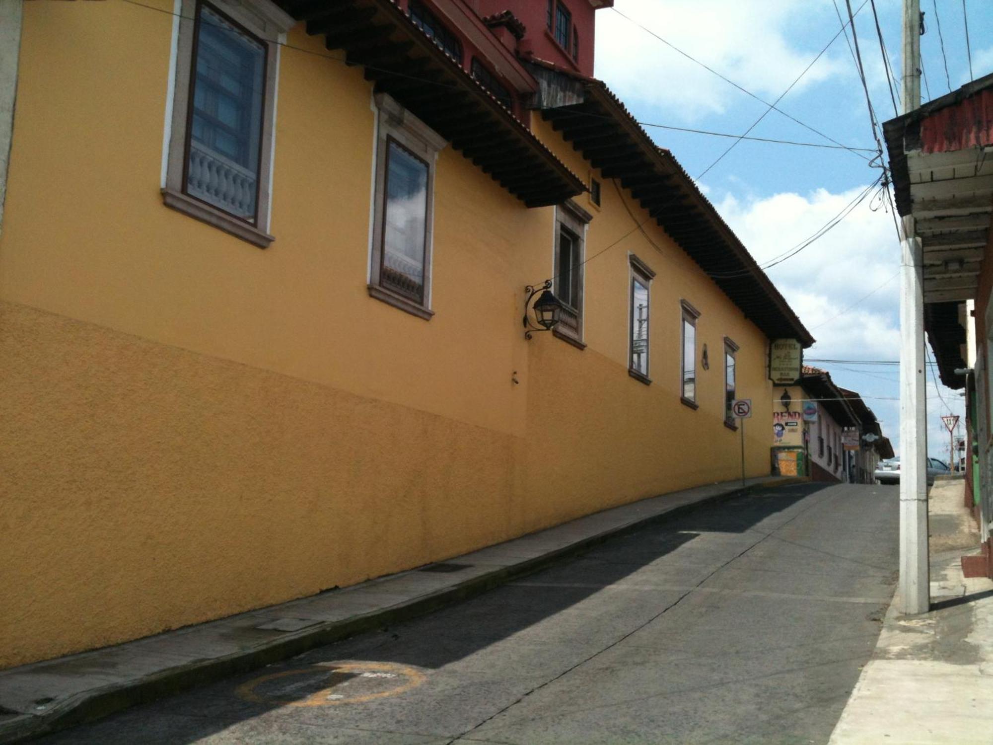 Hotel Mi Solar Centro Uruapan  Esterno foto